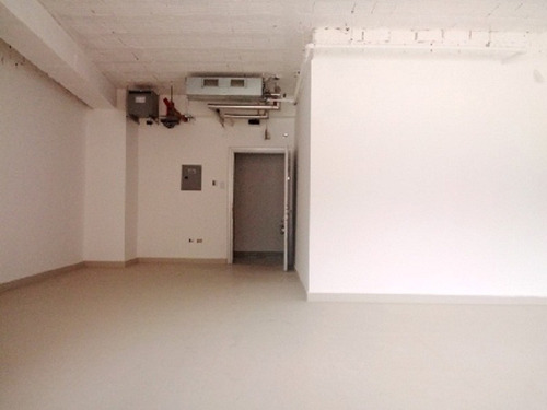 Imagen 4 de 9 de Venta De Oficina En Moderna Torre Empresarial Dv-4128160593