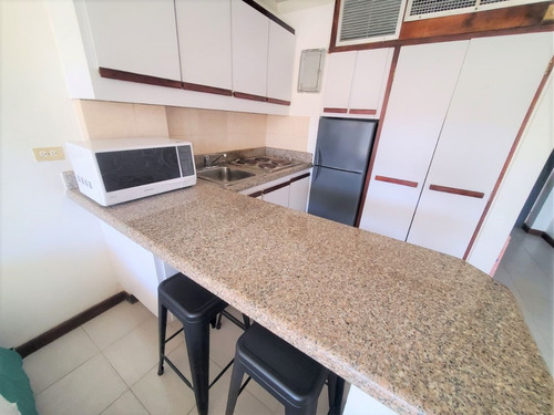 Imagen 8 de 18 de Apartamento En Alquiler Vacacional Cerca De La Playa Con Agua Permanente, Planta Eléctrica Y Wifi Para 4 Huespedes Y Centros Comerciales
