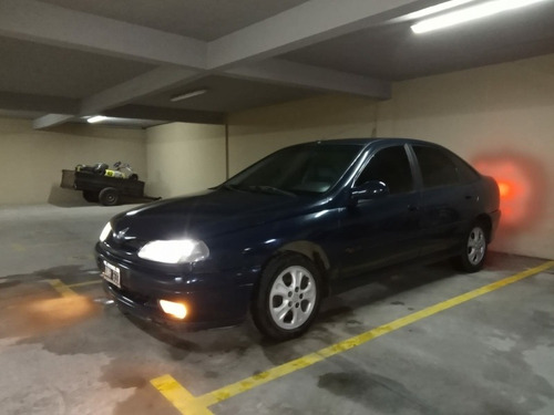 Imagen 14 de 15 de Renault Laguna 2.0