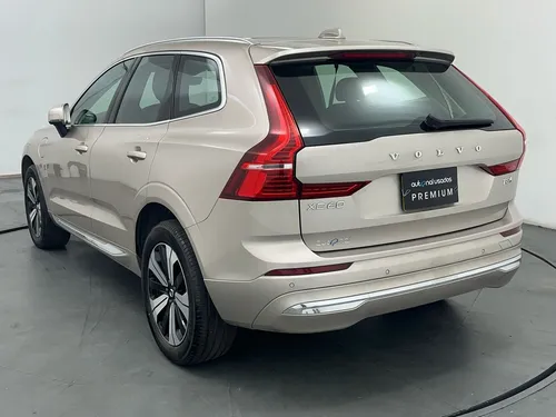Volvo XC60 PLUS T8 4X4 PHEV