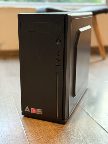 Computadora Xtreme Pc Amd Radeon Vega 11 (Usado)
