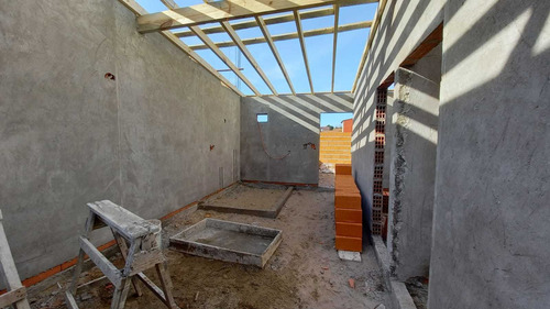 Imagen 6 de 8 de Venta Financiada Chalet 3 Amb En Mar Del Tuyu 7 E/ 82 Y 83