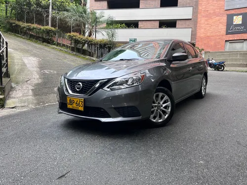 Nissan Sentra 1.8 B17 Fl Sense
