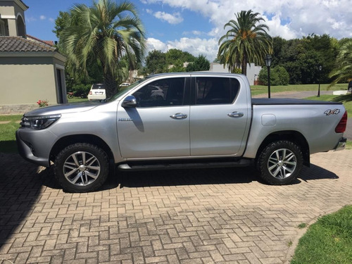 Imagen 2 de 7 de Toyota Hilux 2.8 Cd Srx 177cv 4x4 At