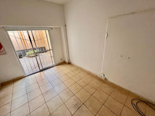 Local- America 4500-villa Ballester