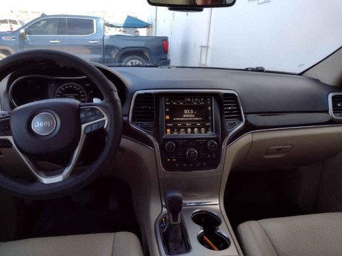 Imagen 4 de 13 de Jeep Grand Cherokee 2017 Ltd Lujo 4x2 8 Vel