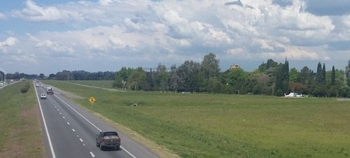Imagen 4 de 17 de Turístico Hotel En Venta Ubicado En Baradero, Resto De La Provincia