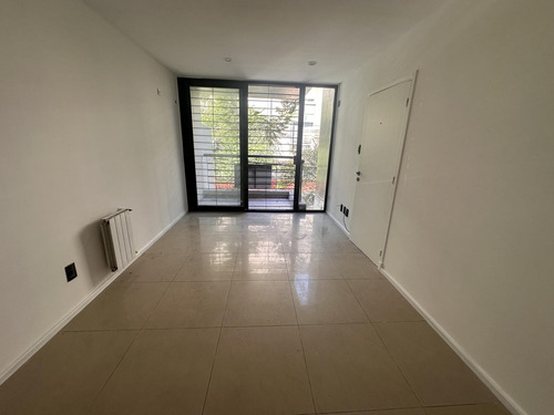 Semipiso Con Cochera En Venta - 2 Dormitorios