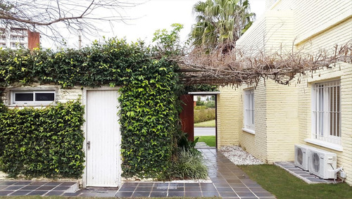 Venta!! Casa Totalmente Reciclada