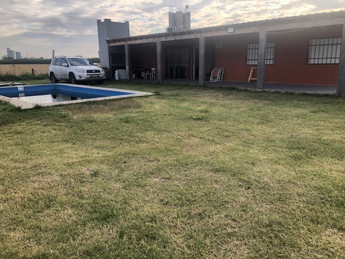 Hermosa Vivienda Con Pileta A La Venta Ubicada En Maximo Paz Moradas De Maximo.