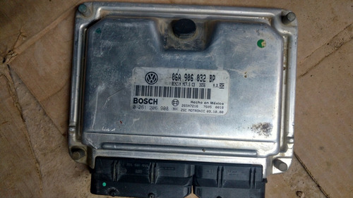 Computadora Ecu Motor Jetta, Golf, Beetle 06a 906 032 Bp (Usado)