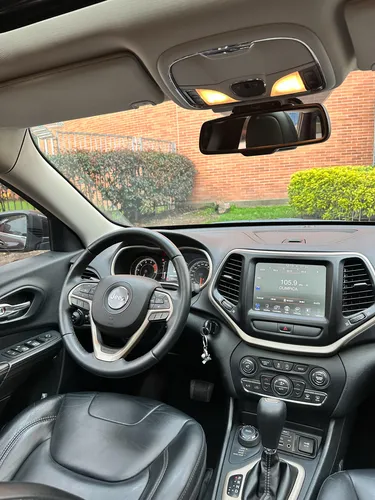 Jeep Cherokee 3.2 Longitude Plus