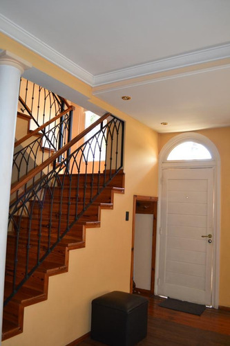 Imagen 3 de 29 de Casa En Esquina De Categoría En Venta - Moreno Centro, Gba Oeste. ¡única!