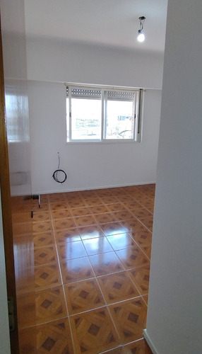 Departamento 3 Ambientes Excelente Oportunidad Flores