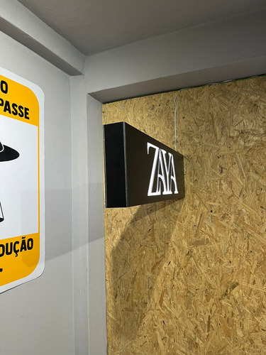 Placa Luminoso Retangular Em Acm Vazado Led Logo Dupla Face