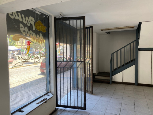 Local De 120m2, 3 Pisos Frente A Plaza Echaurren, Valparaíso