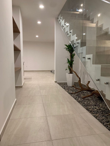 Imagen 12 de 20 de Estrena Casa En Cañadas Del Arroyo, Jardín, Doble Altura, 3