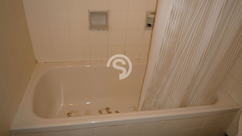 Apartamento En Peninsula, 2 Dormitorios *- Ref: 3394