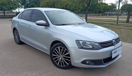 Imagen 3 de 15 de Volkswagen Vento 2.0 T Sportline Dsg L11 2014