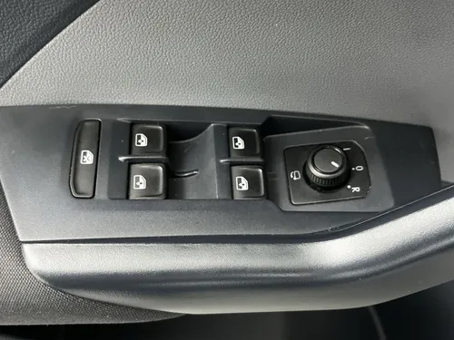 Volkswagen T-Cross COMFORTLINE 1.6 AUT 5P