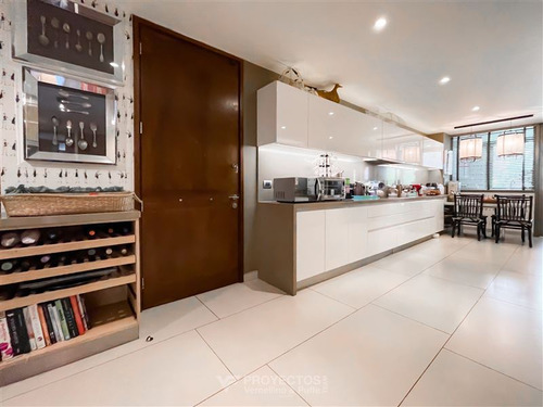 Departamento En Venta De 3 Dorm. En Vitacura