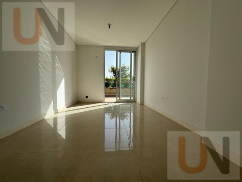 Departamento - Av. Peron