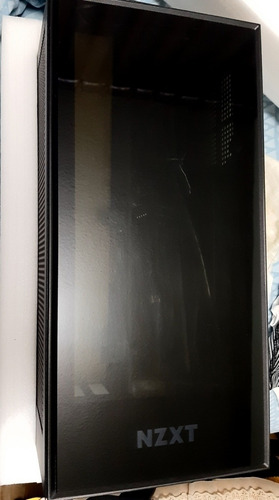 Gabinete Nzxt H1 Mini Itx Y Refrigeración Liquida Aio Negro (Usado)