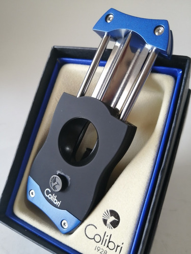 Cortador De Puros Colibri V-cut Forma De V Ojo De Gato Blue