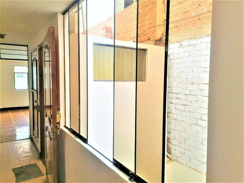 Imagen 28 de 30 de Remato!... Casa Con Dos Dptos, Magdalena Del Mar Área Residencial. Excelente Oportunidad....