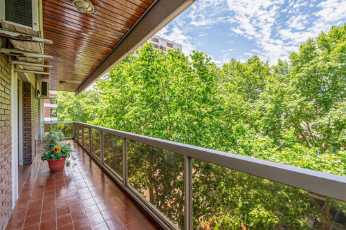 Excelente Piso - Venta - 4 Amb - 2 Balcones - Cochera - Baulera - Belgrano R