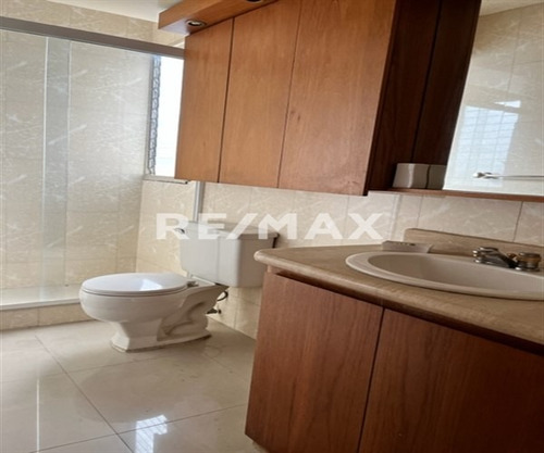 En Venta Apartamento En La Urbina 76mts/2h/1b/1pe