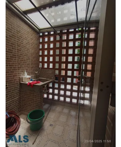 Apartamento En Venta, Envigado, Excelente Sector(mls#256078)