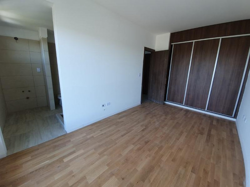 Imagen 16 de 30 de Tango Victoria 15c . Departamento De 1 Dormitorio Y 2 Baños, Con Vista Al Rio.