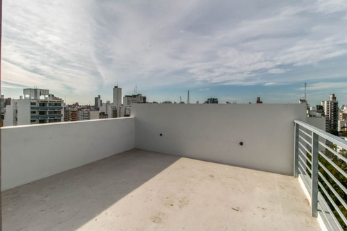 Oficina Venta, La Plata. Balcón, Terraza Y Privada