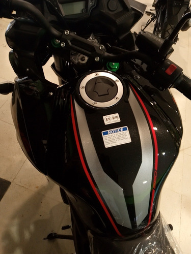 Kawasaki Versys 650 2021 0km Negra