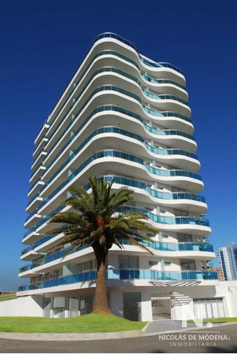 Apartamento En Venta Y Alquiler En Zona Privilegiada.