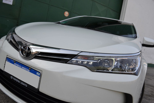 Toyota Corolla Xli 2017 ( Linea Nueva) Color Blanco Perlado