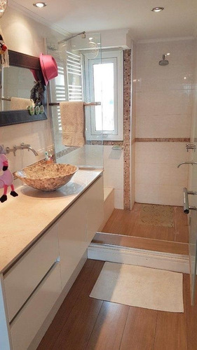 Imagen 22 de 30 de Espectacular Chalet De 6 Ambientes Con Piscina Climatizada Y Quincho,