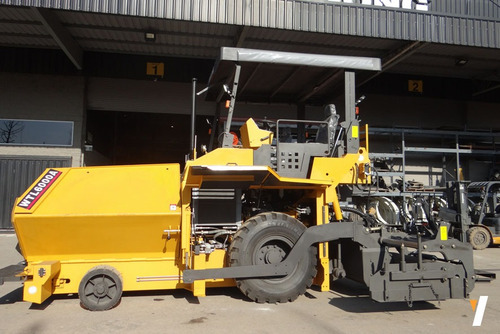 Terminadora Asfalto Wtl6000a Liangong Motor Cummins 125 Hp