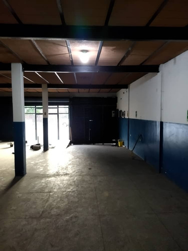 Imagen 3 de 14 de Local En Venta /// 04243733107 Trillo Abilio