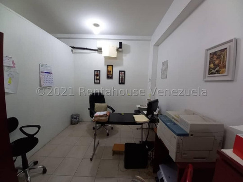 Edificio En Venta / Municipio Guaicaipuro Los Teques Yo 25-15970
