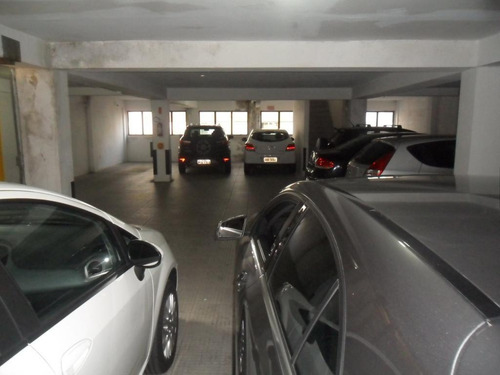 Imagem 14 de 29 de Estacionamento No Centro Da Cidade - Pr0032