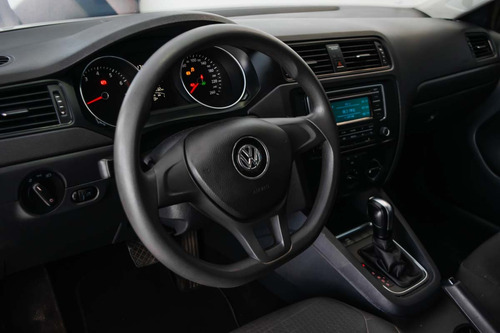 Imagen 7 de 14 de Volkswagen Jetta 2015