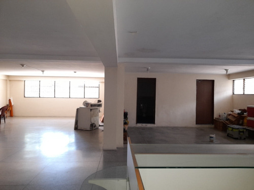 Imagen 9 de 12 de Vendo Local Comercial, Avenida Carlos Blank