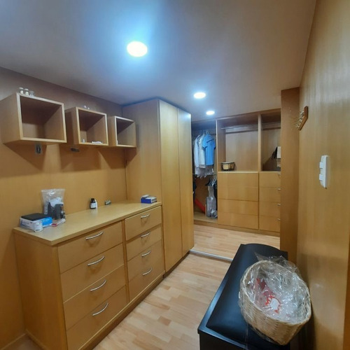 Imagen 16 de 30 de Casa En Venta Prados Del Este 6h/ 6b/ 6p