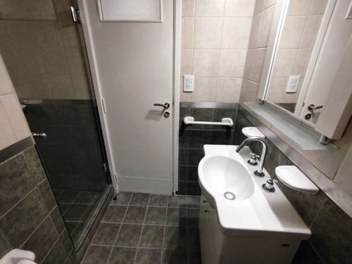 Imagen 21 de 27 de Departamento En Venta 2 Ambientes - Zona Vieja Terminal, Mar Del Plata - A La Calle Y Reciclado