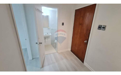 Recién Remodelada P. Ahumada: Ideal Profesionales