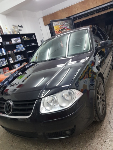 Volkswagen Bora 1.8 Highline T 180cv Cuero 2014