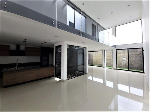 Imagen 11 de 12 de Casa Sola En Venta El Mayorazgo Residencial