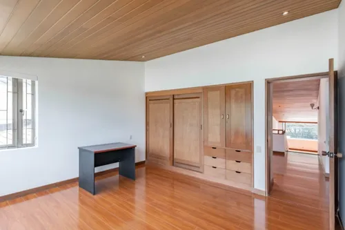 Casa En Arriendo/venta En Santa Barbara Alta. Cod A19949